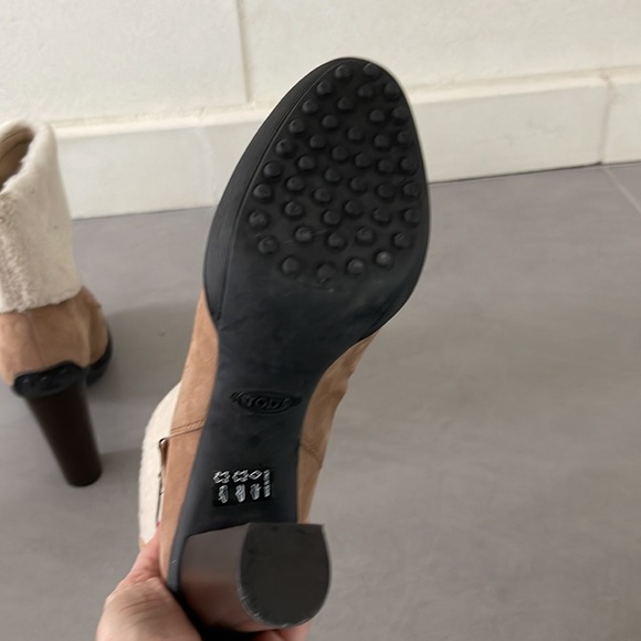 Tod’s platform boots brand new - Picture 5 of 5